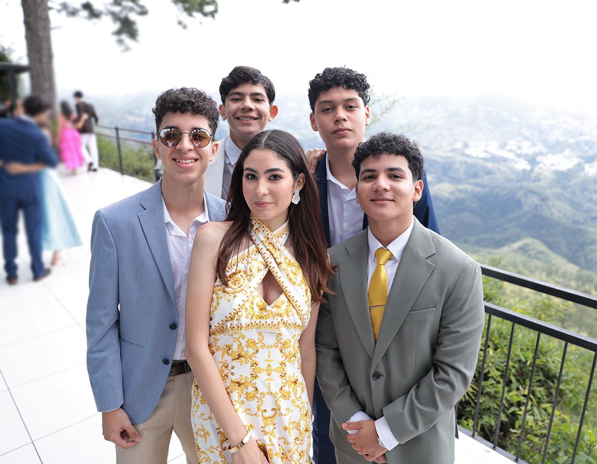 Senior Brunch 2025 de la International School of Tegucigalpa