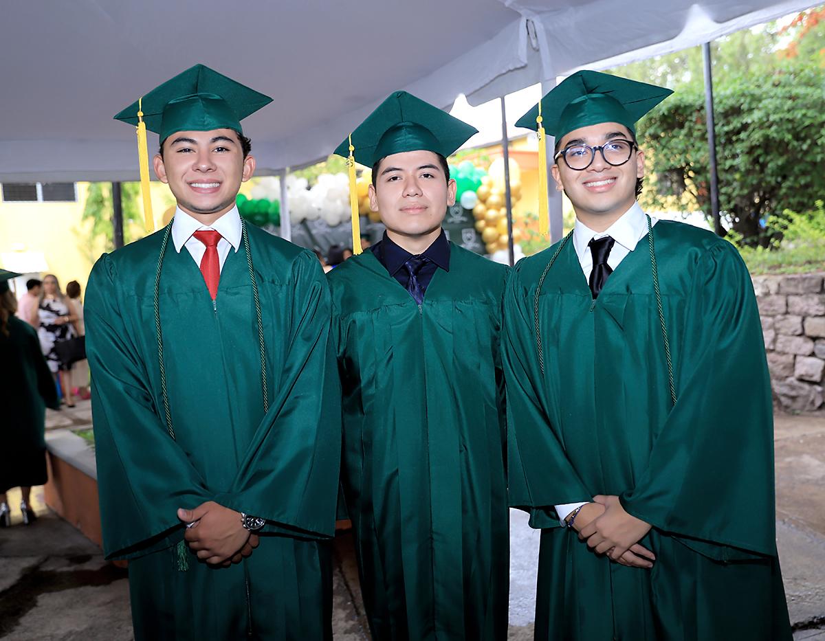 Carlos Nájera, Ángel Cruz y Olman Galo.