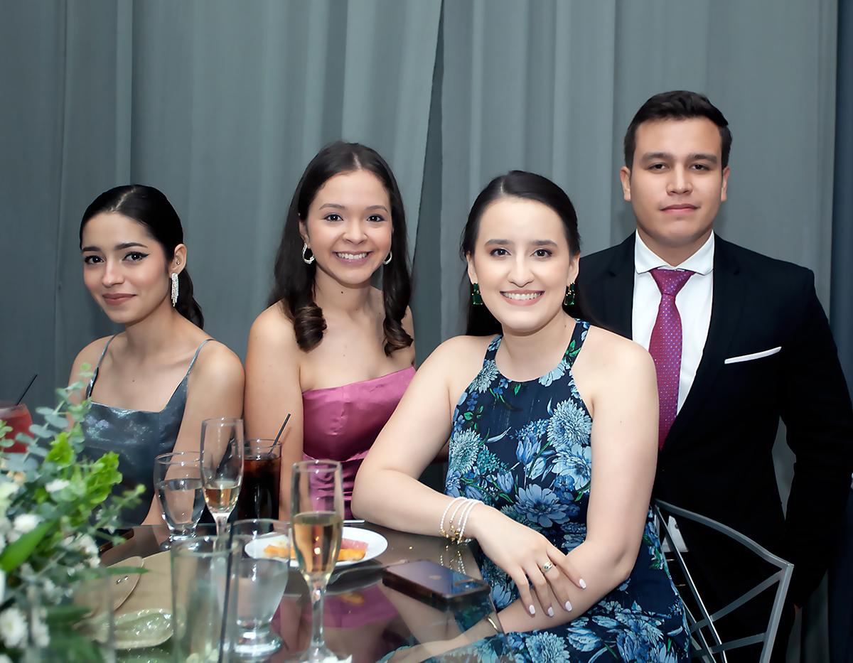 Kylie Somoza, Andrea Rodríguez, Isabel David y Eliezer Acosta.