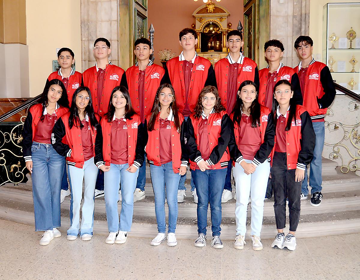 Senior Entrance 2025 de San Francisco de Sales School