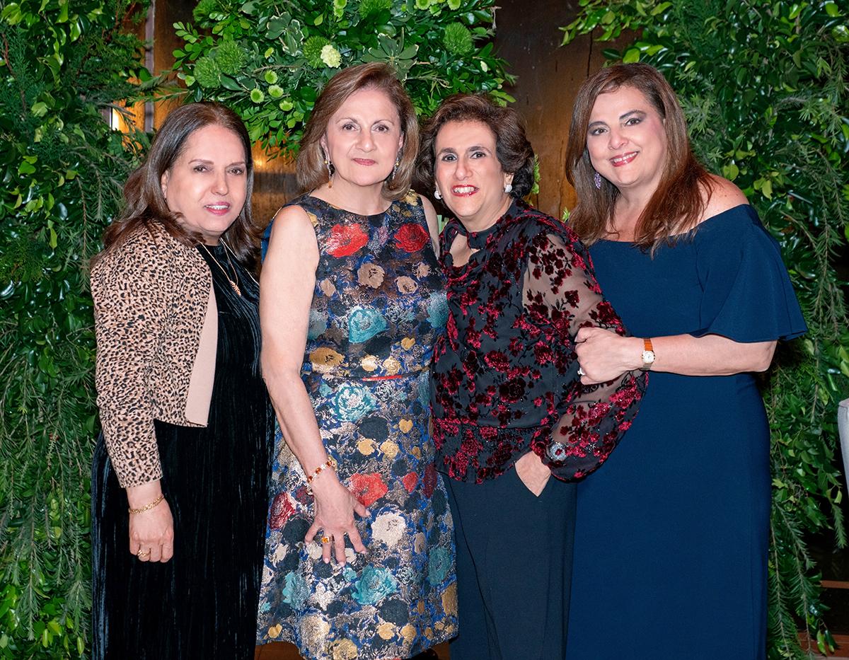 Siham Zummar, Diana Handal, Rose Mary Andonie y Carol Zummar.