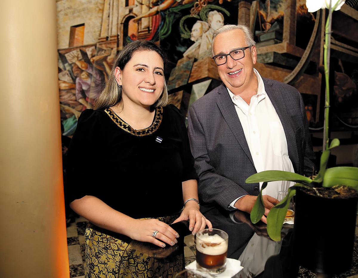 Federico Álvarez y Angie Cacacho
