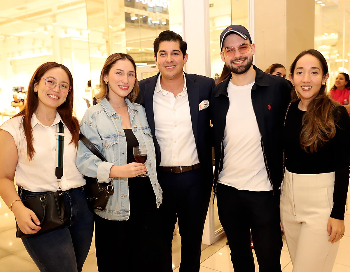 Multiplaza y Revista Estilo Presentaron Book n’ Booze 2025