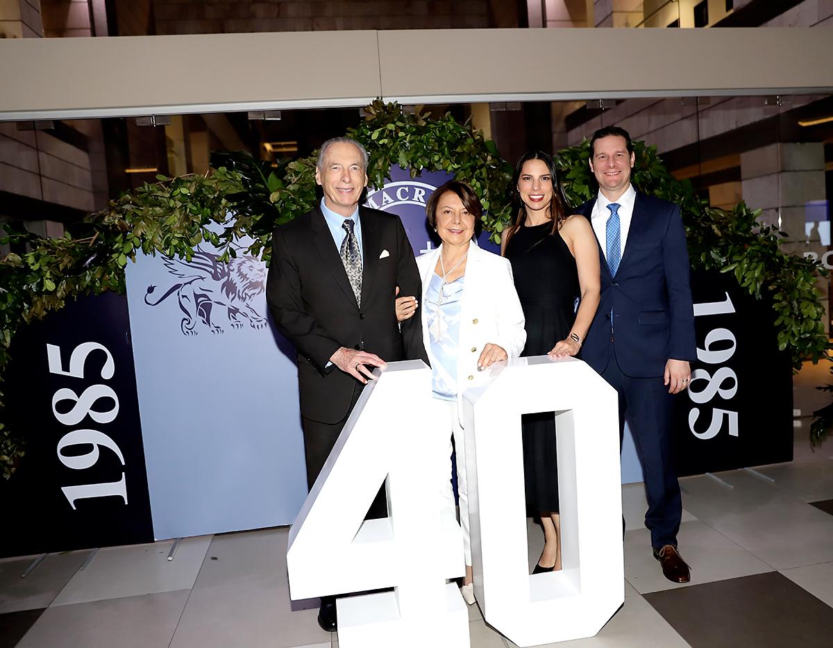 Henry y Ana Merriam con Ana Rocío y Michael Peabody