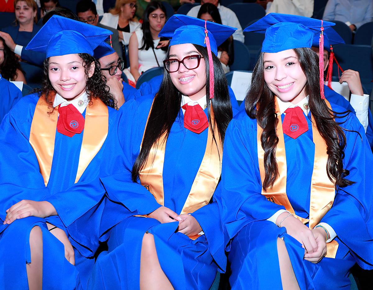Angie Zuniga, Andrea Madrid y Adriana Polanco