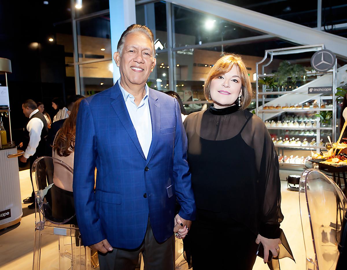 Reynaldo Canales y Patricia Rosenthal.