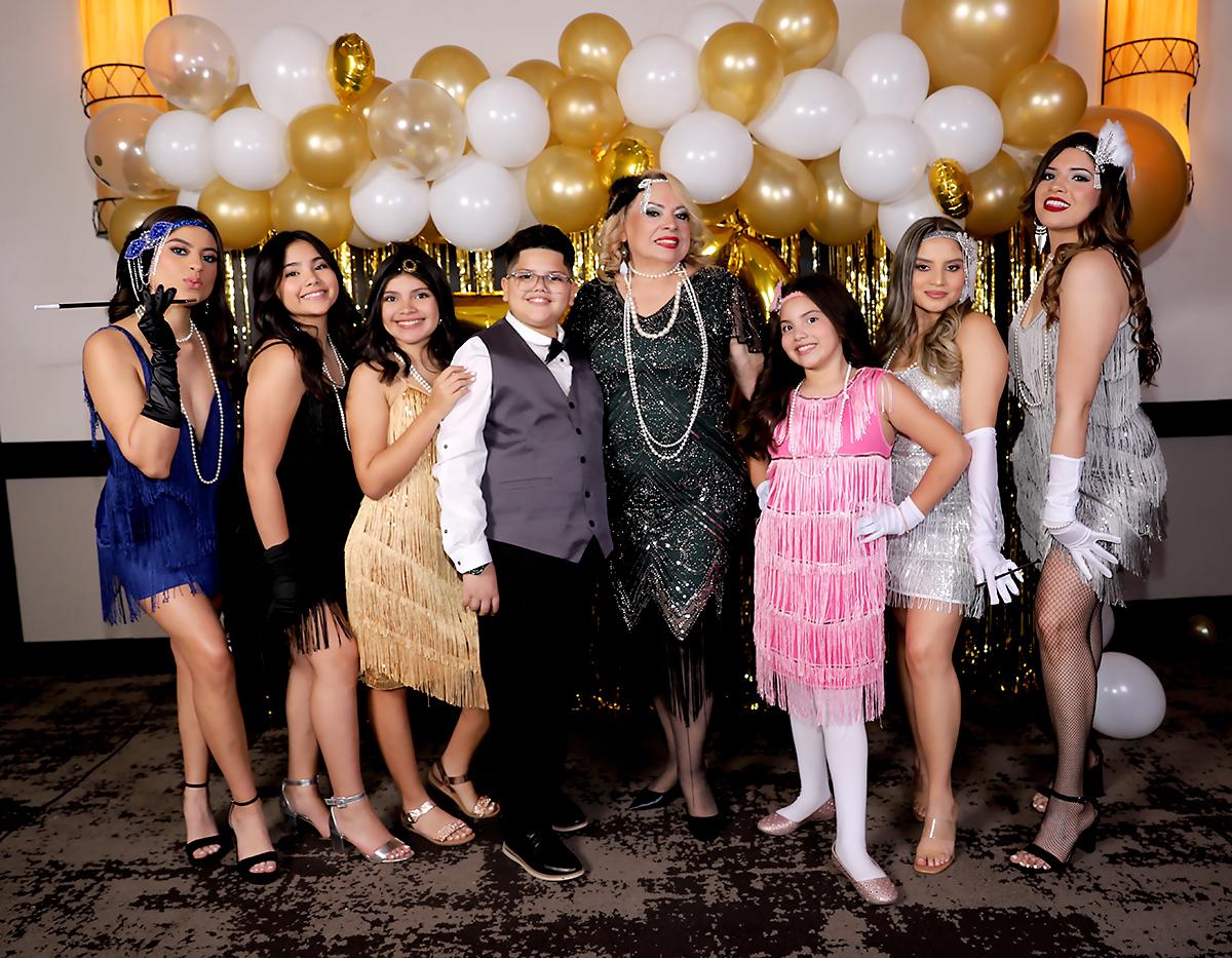 Camila, Analiha, Paulina y Wilfredo Vallejo, Sara Guerra, Siara, Valeria y Mitchelle Vallejo.