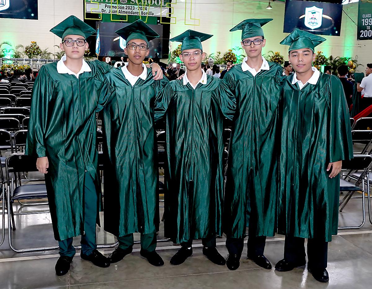 Graduación de los seniors 2024 de Elvel School