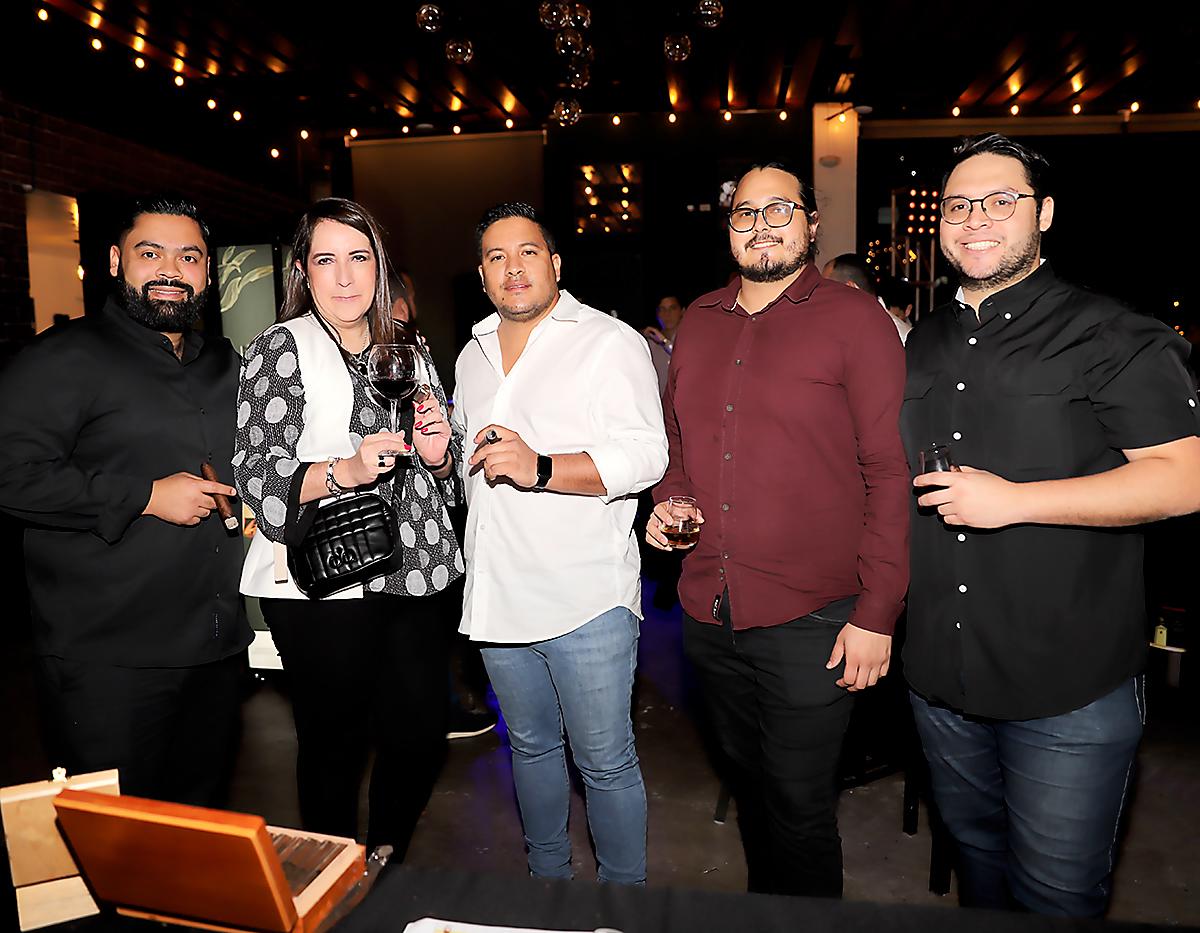 Rolando Soto, Julia Siri, Alejandro Banegas y René Soto.