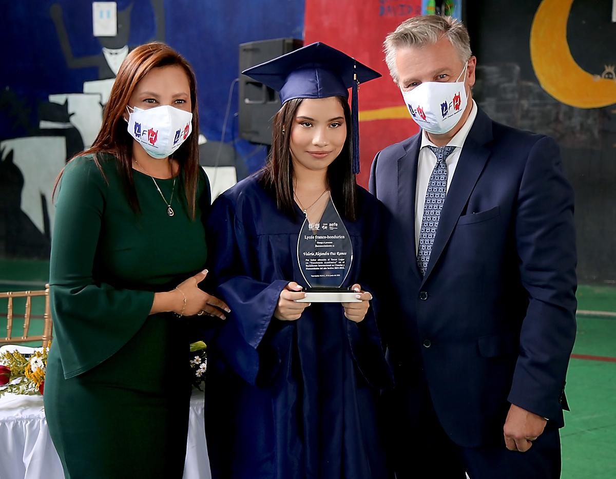Valeria Alejandra Paz, tercer lugar