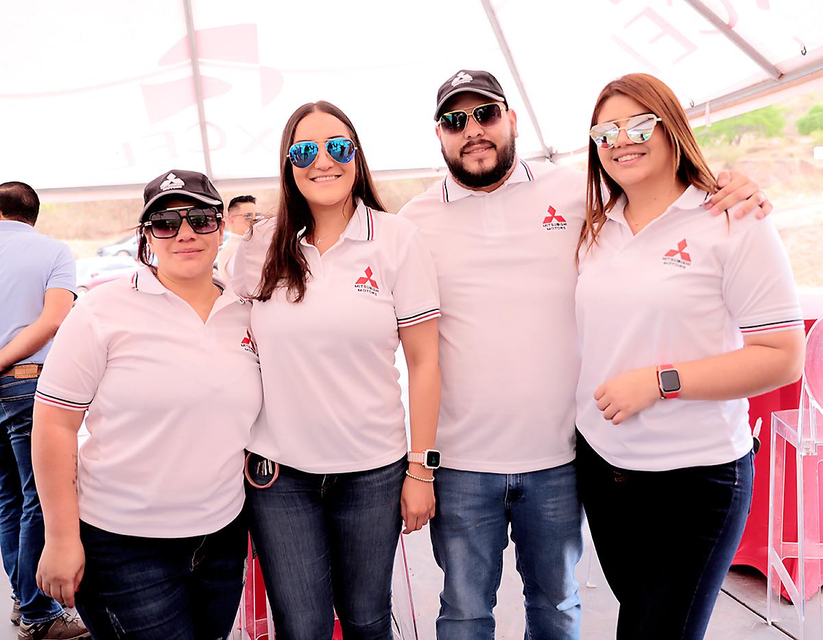 Karlina Gutiérrez, Fabiola Morcillo, Malcom Hernández y Claudia Maldonado.