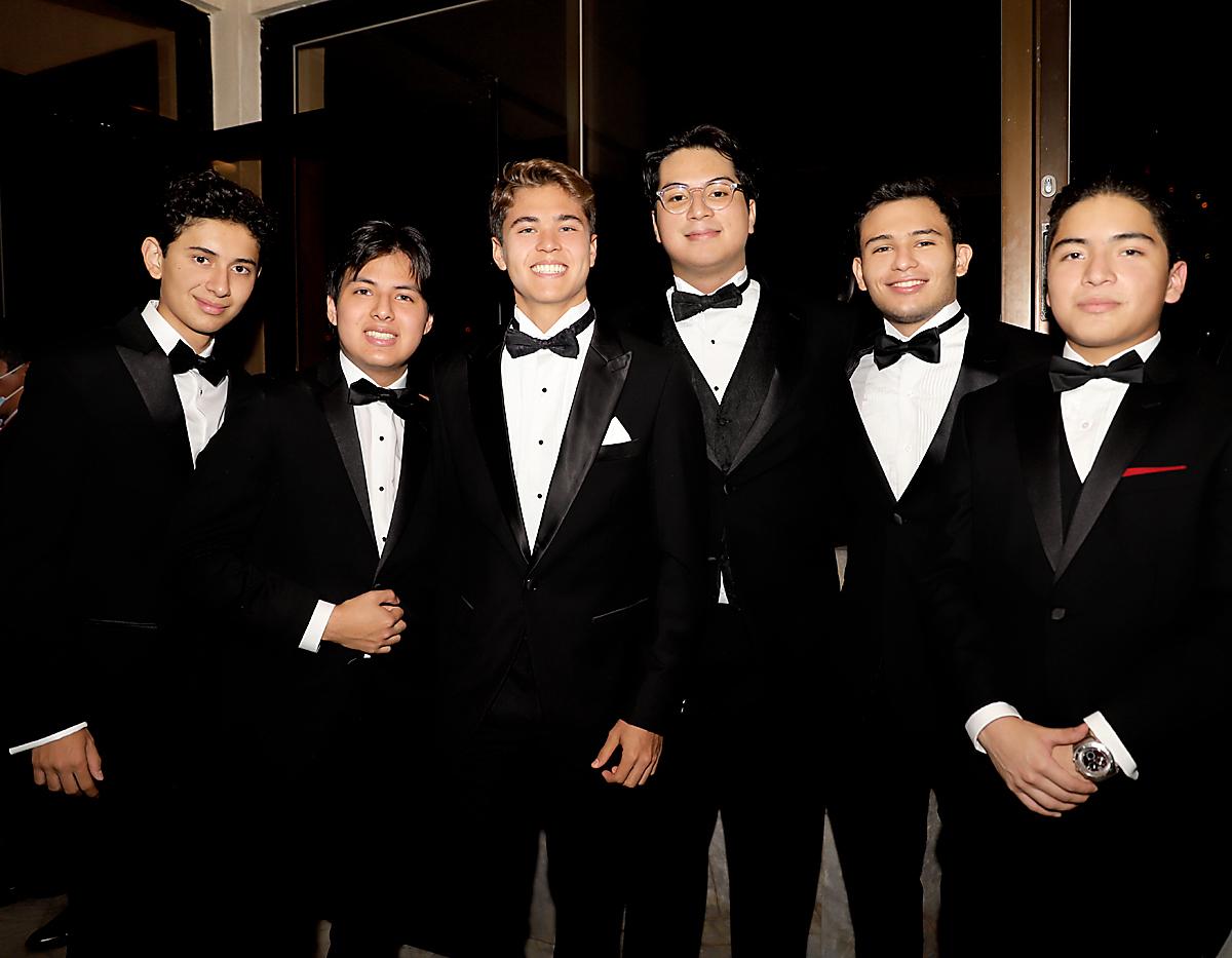 Antonio Bálsamo, Christian Carrera, Hans Eyl, Juan Sebastián, Miguel Morazan, y Andres Contag