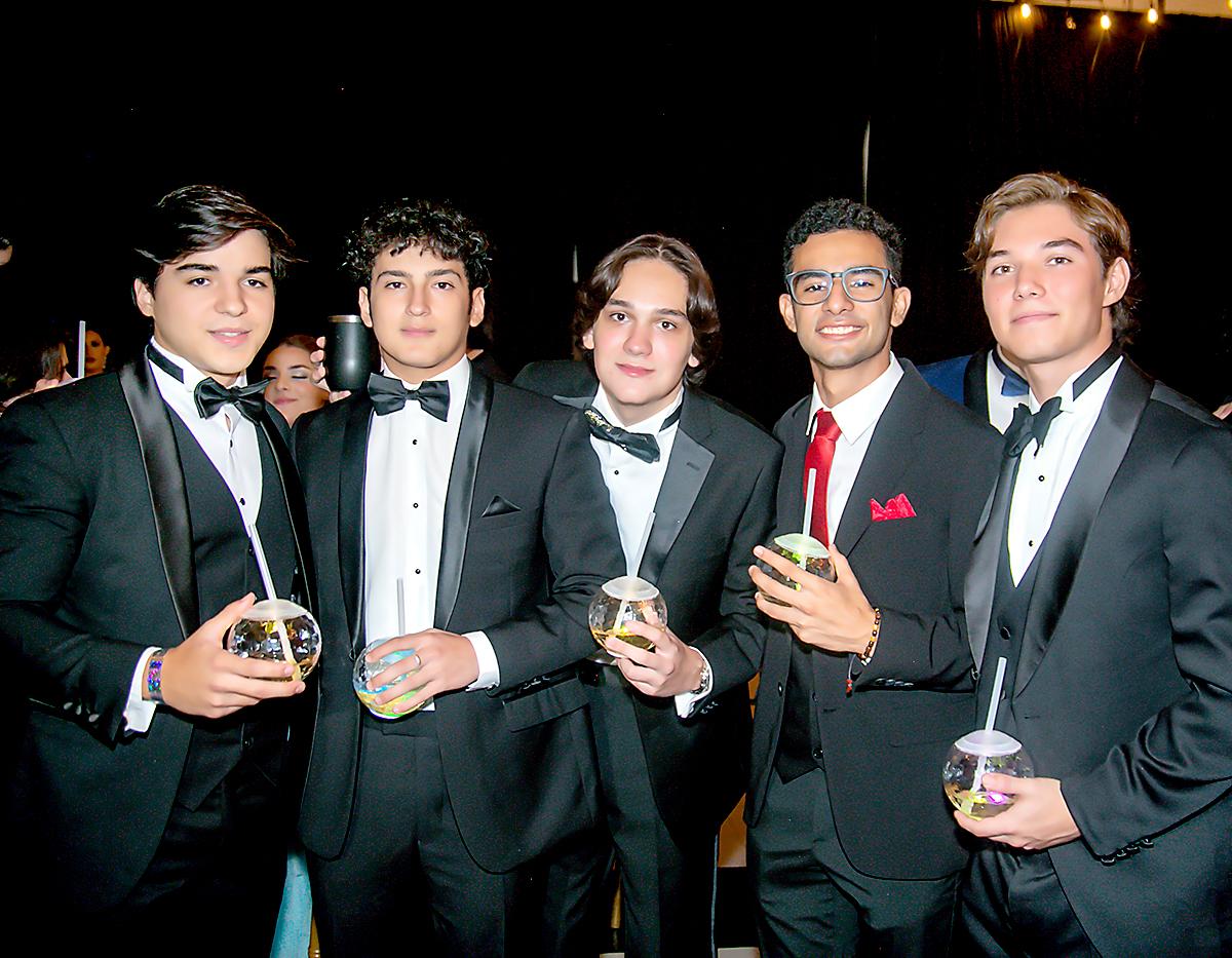 Gabriel Guerrero, Juan Diego Arguelles, Anthony Berkeley, Adrián Gamoneda y Eduardo Martínez.