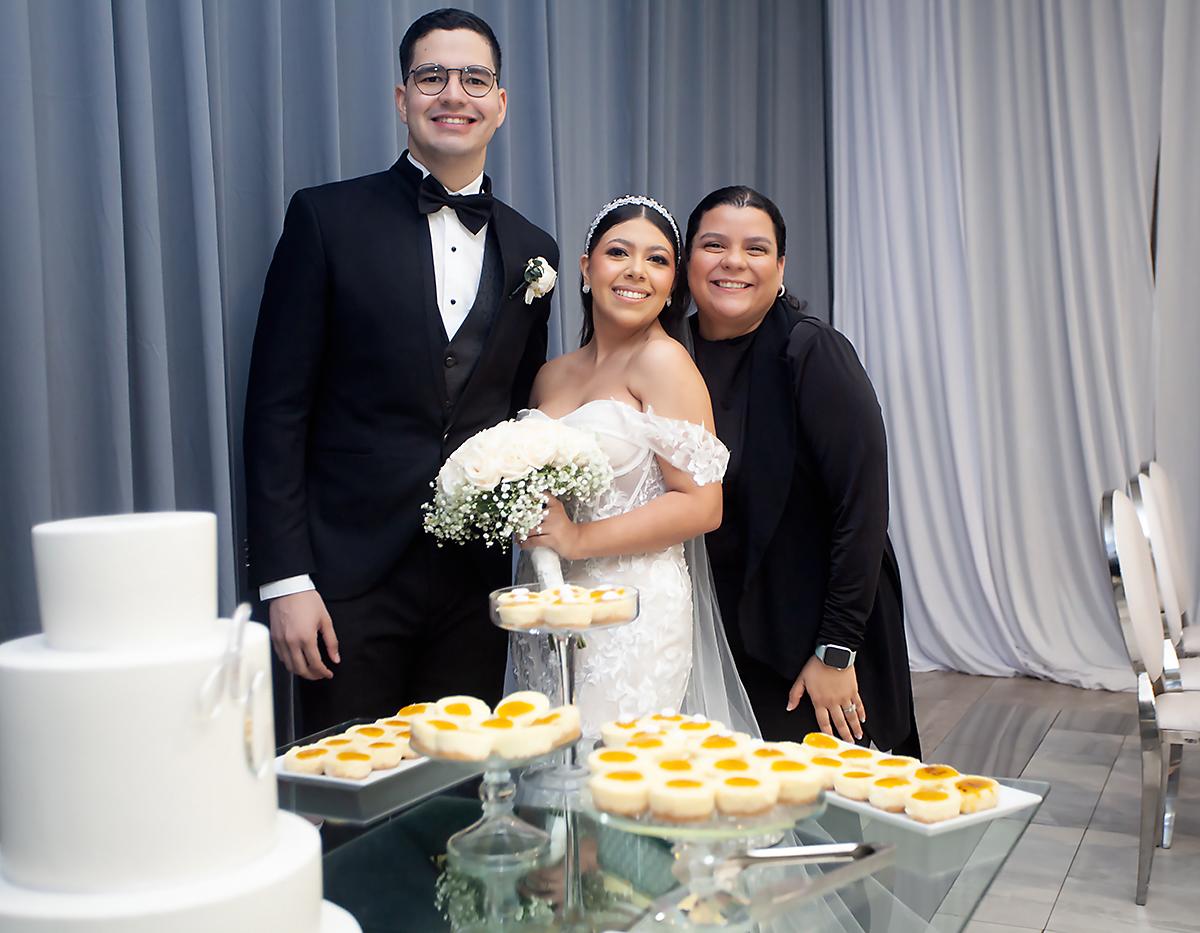 Carlos Eduardo Méraz, Jesse Anahí Figueroa y Denisse Sikaffy.