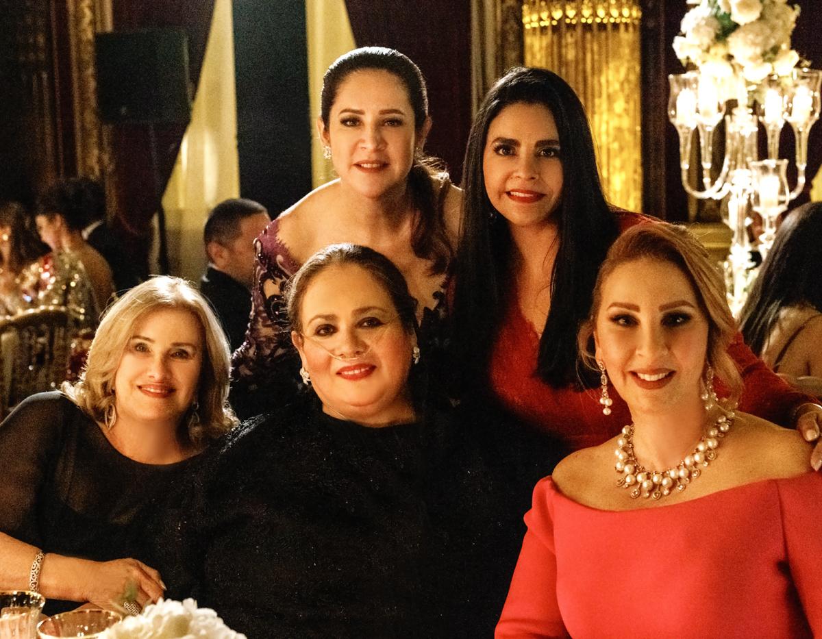 Giselle Tinoco, Ana Sikaffy, Edith Hawit, Karen Rosenthal y Jenny Vitanza.