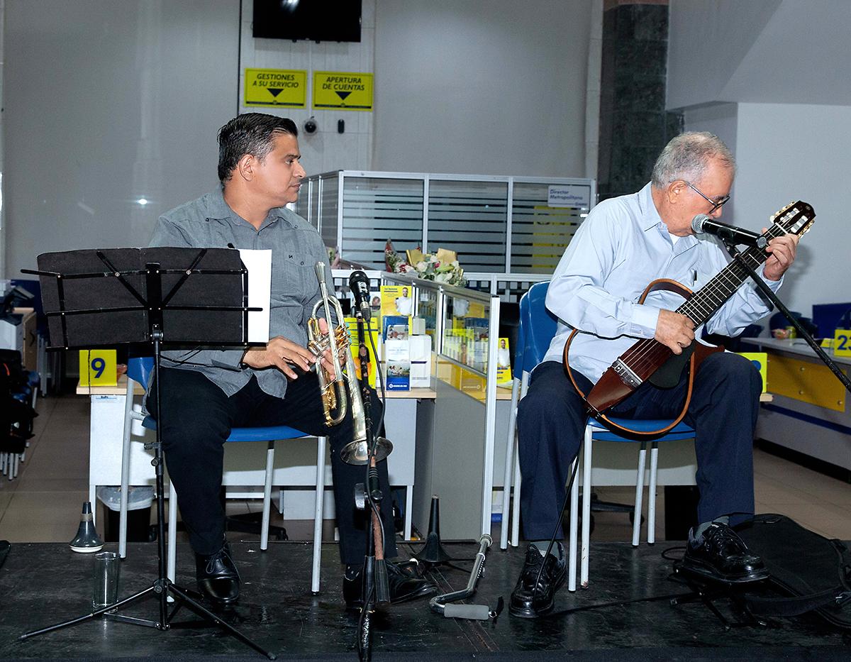  Artistas invitados.