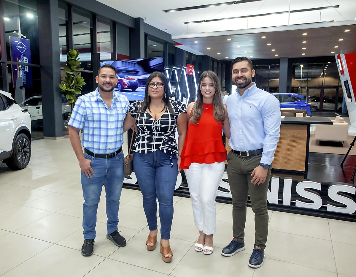 Geancarlo García, Diana Aguilera, Carolina Caballero y Dennis Aguilera.