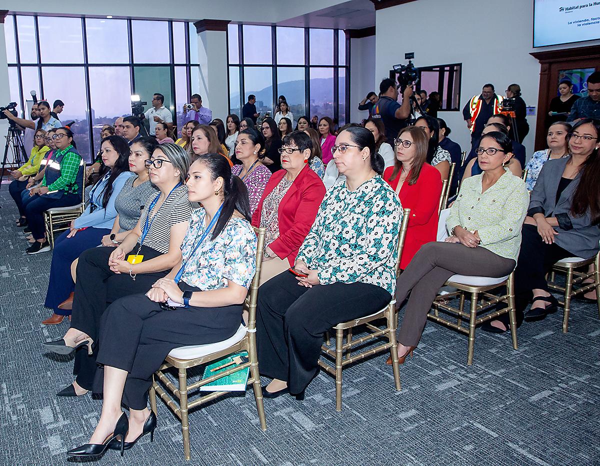 Banpais y Hábitat para la Humanidad unidas por viviendas para prevenir la violencia de género