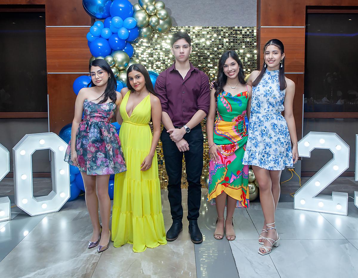 Alyson Gómez, Vianjy González, Daniel Zúniga, Sofía Funes y Laura Balvin.