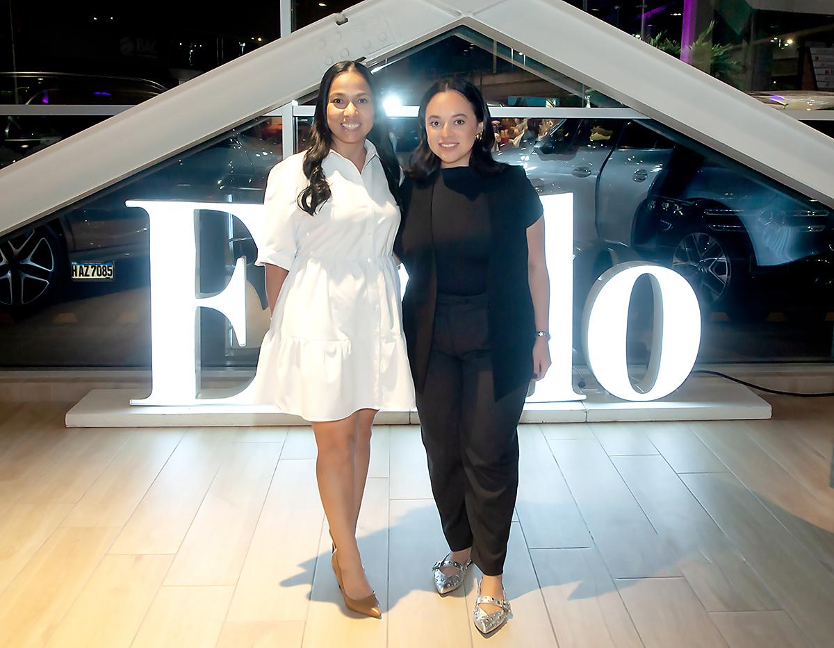María Eugenia Mejía de Mhagus y Emely Barnica de Flower Markey.