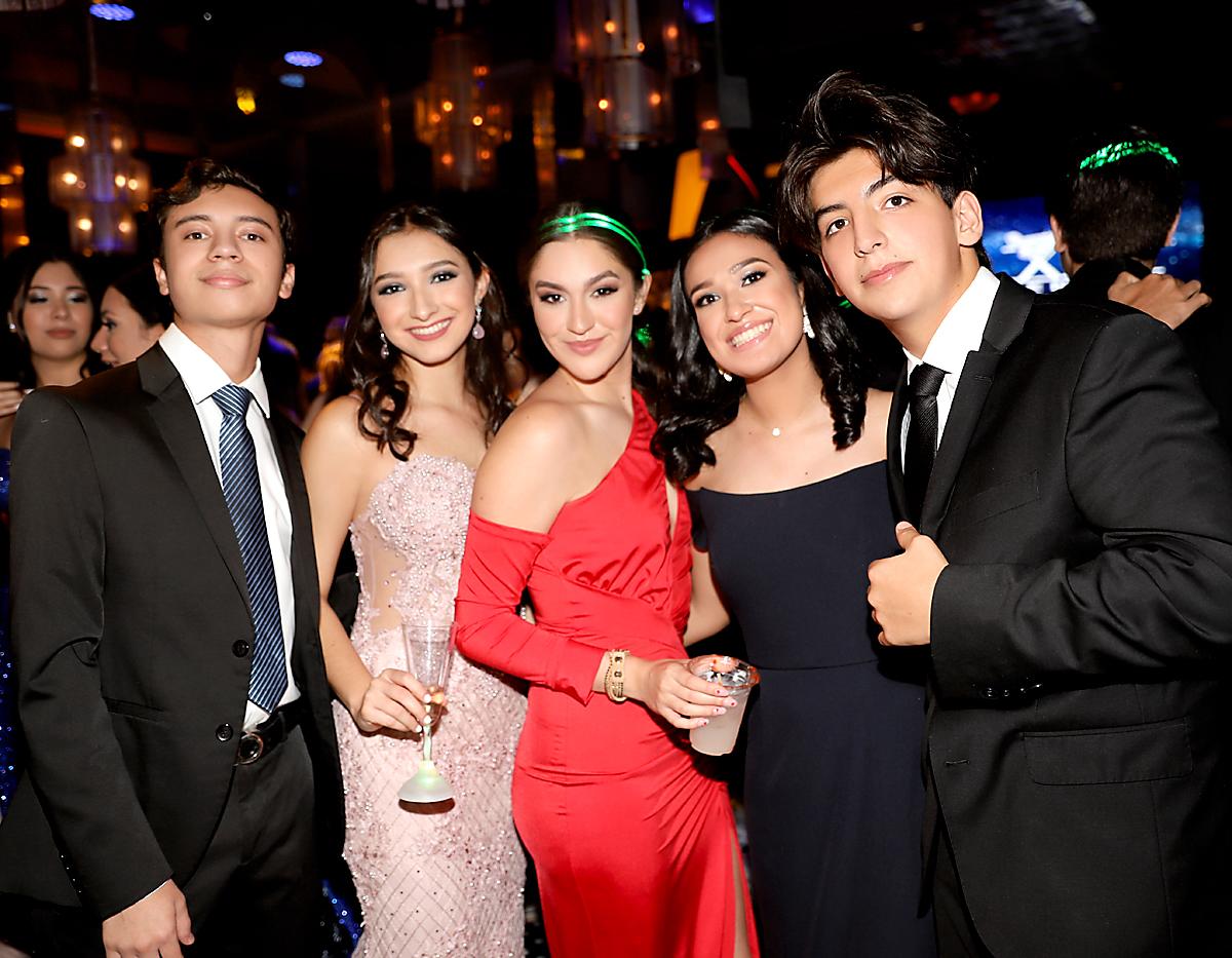 Invitados a la prom de la American School of Tegucigalpa