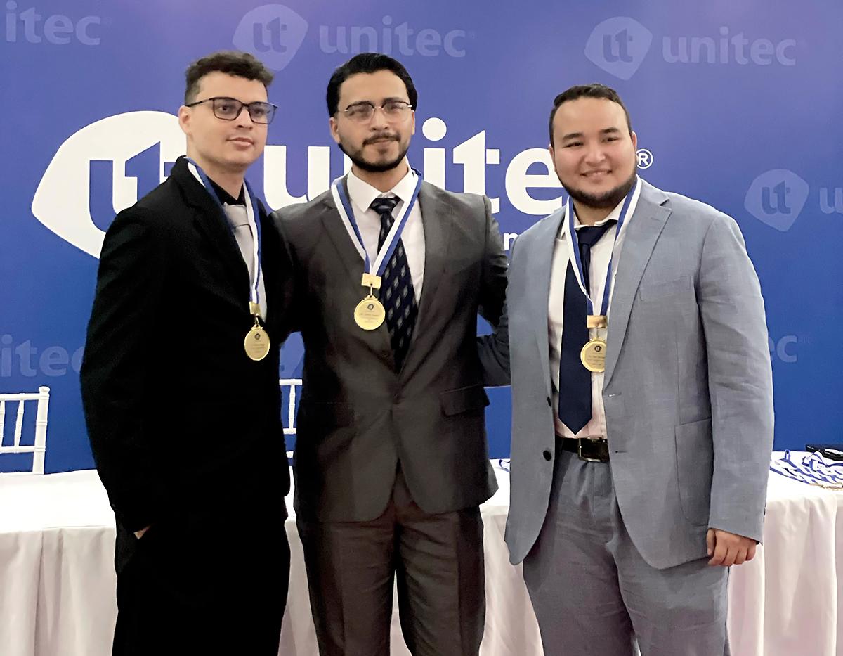 UNITEC celebra la despedida de sus internos de Medicina y Cirugía