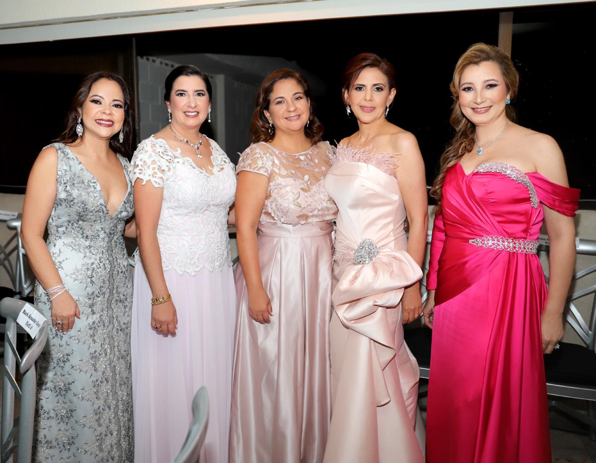 Invitados a la prom de la American School of Tegucigalpa