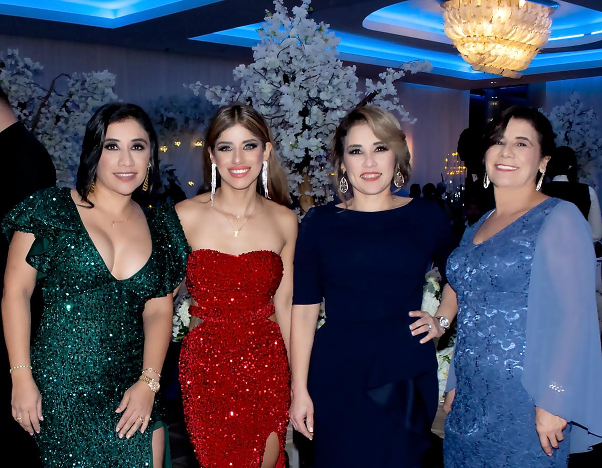 Adela Ramírez, Grecia Coyle, Elena Brown y María Interiano.