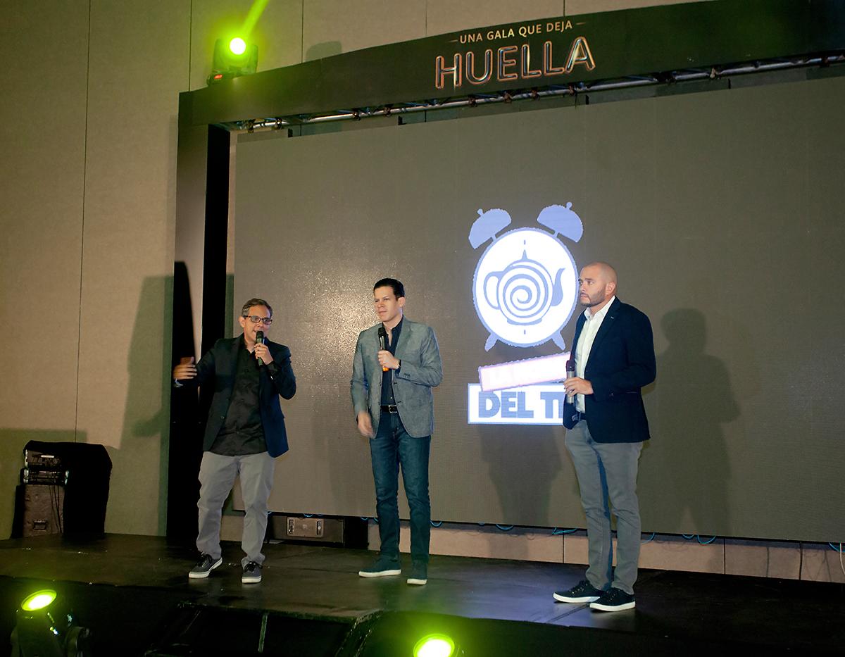 Miembros de “La Hora del Té”.