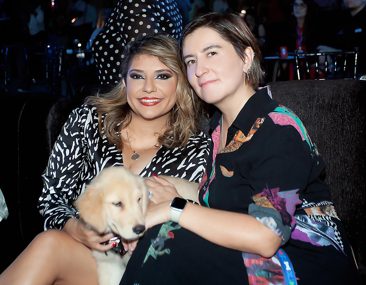 Marcela Suazo y Elizabeth León.