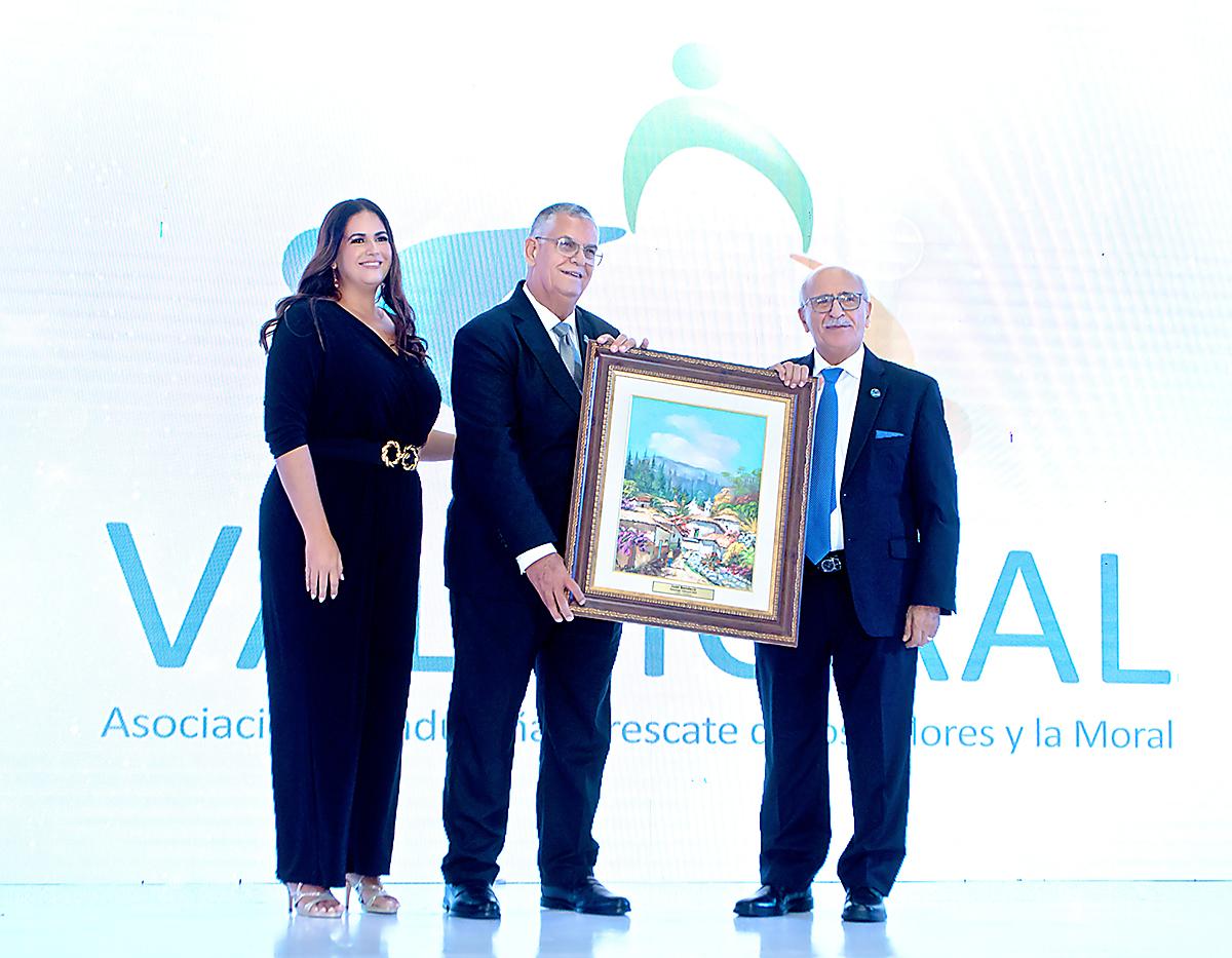 Premio Personaje Valmoral 2023 para Juan Antonio Bendeck
