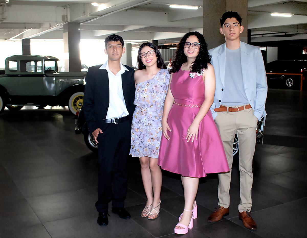 Ricardo Hernández, Valeria Meléndez, María Fernández y Emilio Nuñez 