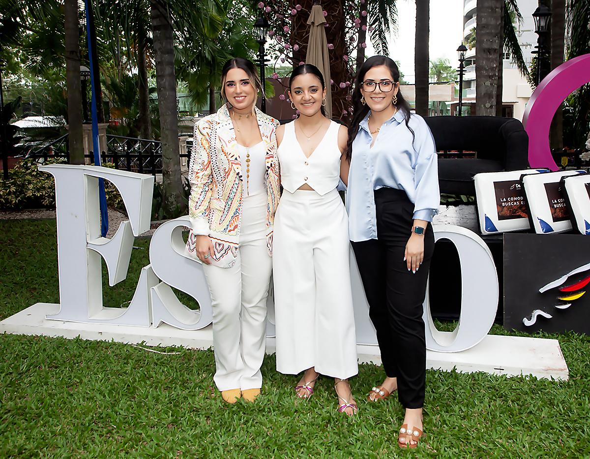 Michelle Mejía con la psicóloga Rosa Díaz y Shereling Taiz, asesora básica de skin Care.