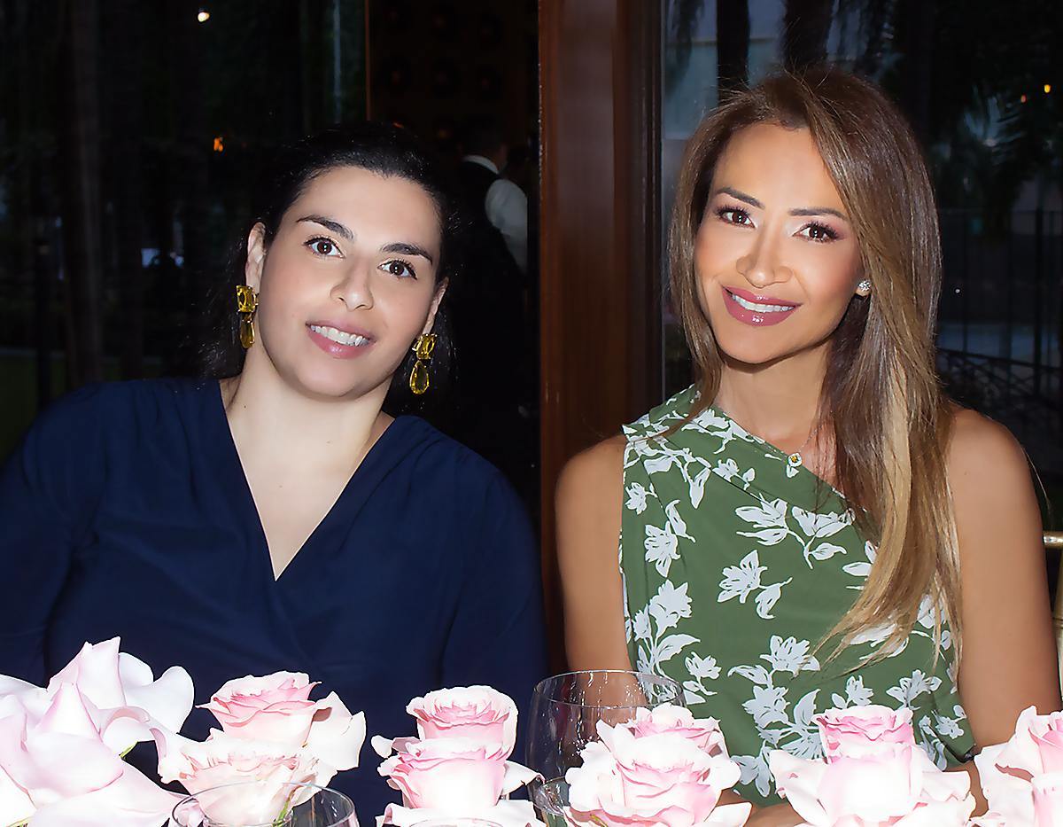 Cristina Kawas y Marcela Larach.