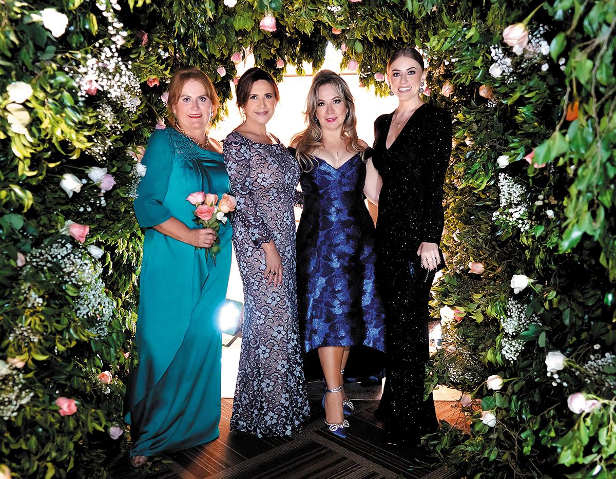 Sonia Valerio, Lizeth Rodríguez, Nelsy Bográn y Mayte Elvir