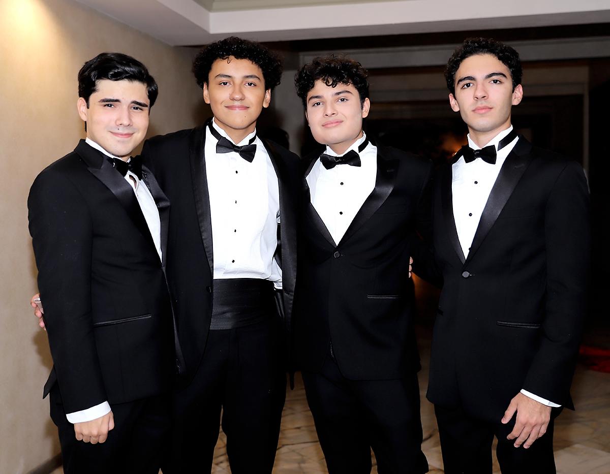 Invitados a la prom de la Escuela Americana de Tegucigalpa 2024