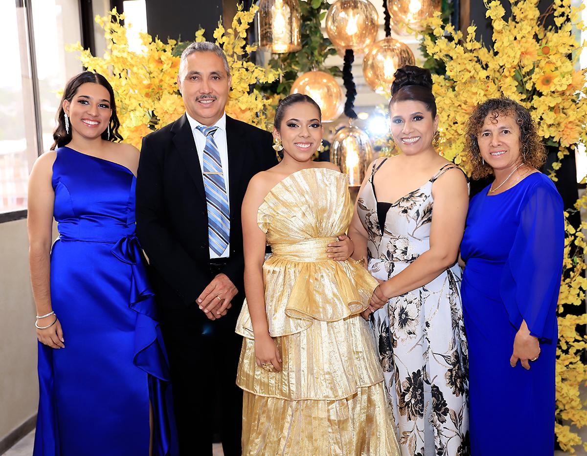 Invitados a la prom 2025 de la International School of Tegucigalpa