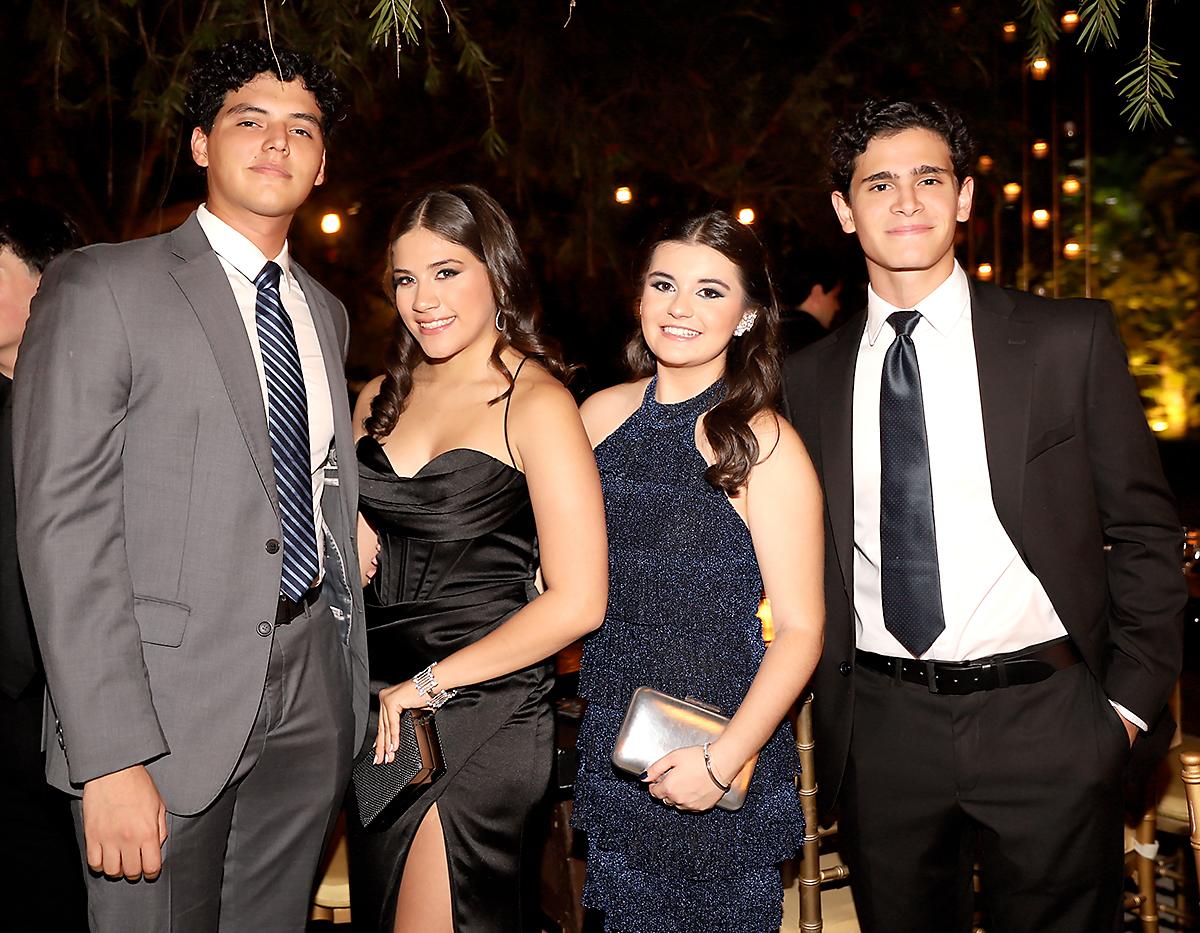 xxx, Cristina Laínez, Andrea Llanes y xxx.