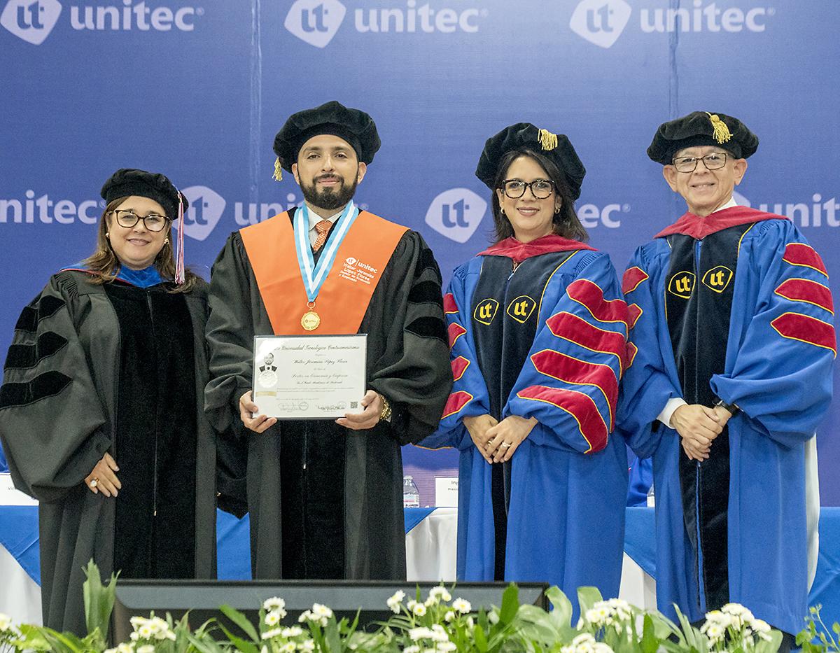 UNITEC SPS celebra la graduación de nuevos talentos y agentes de cambio