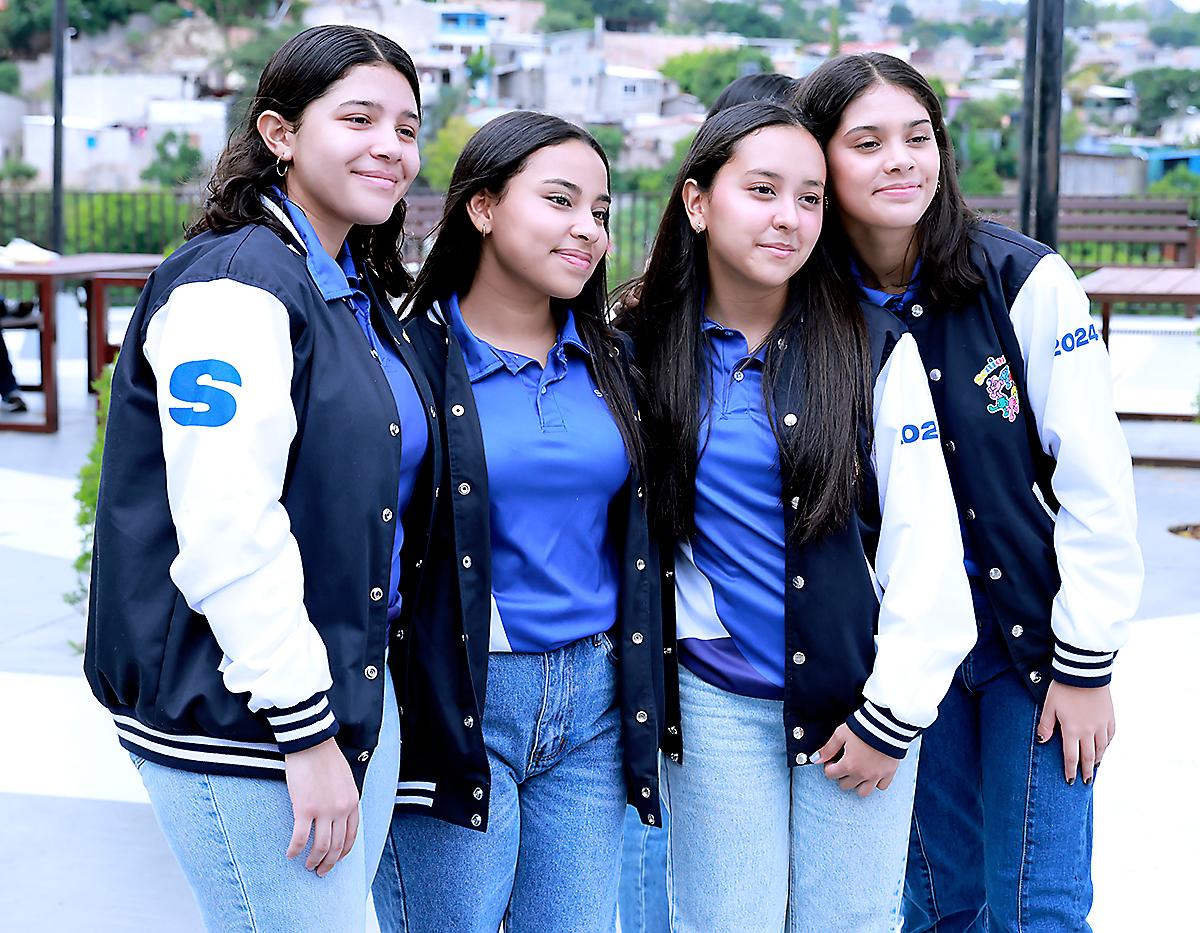 Fabiana Alvarado, Carmen Nolasco, Ivanna Padilla y Ana López