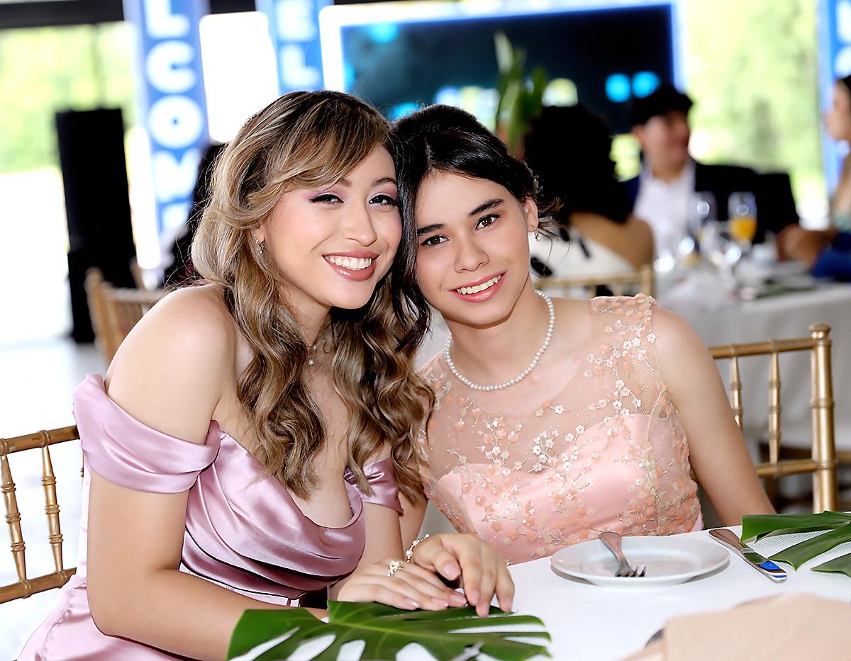 Ariana Cálix y Paola Gladis.