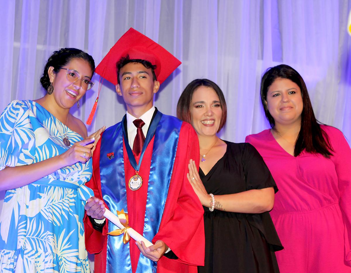 Bessy Uclés, Diego Medina, Marcia Paz y Ana Paola Mejía 
