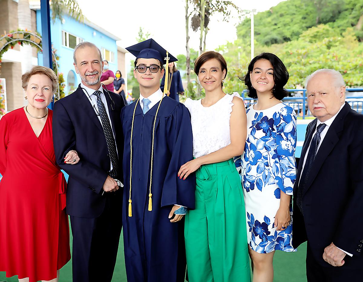 Graduación de Discovery School 2022