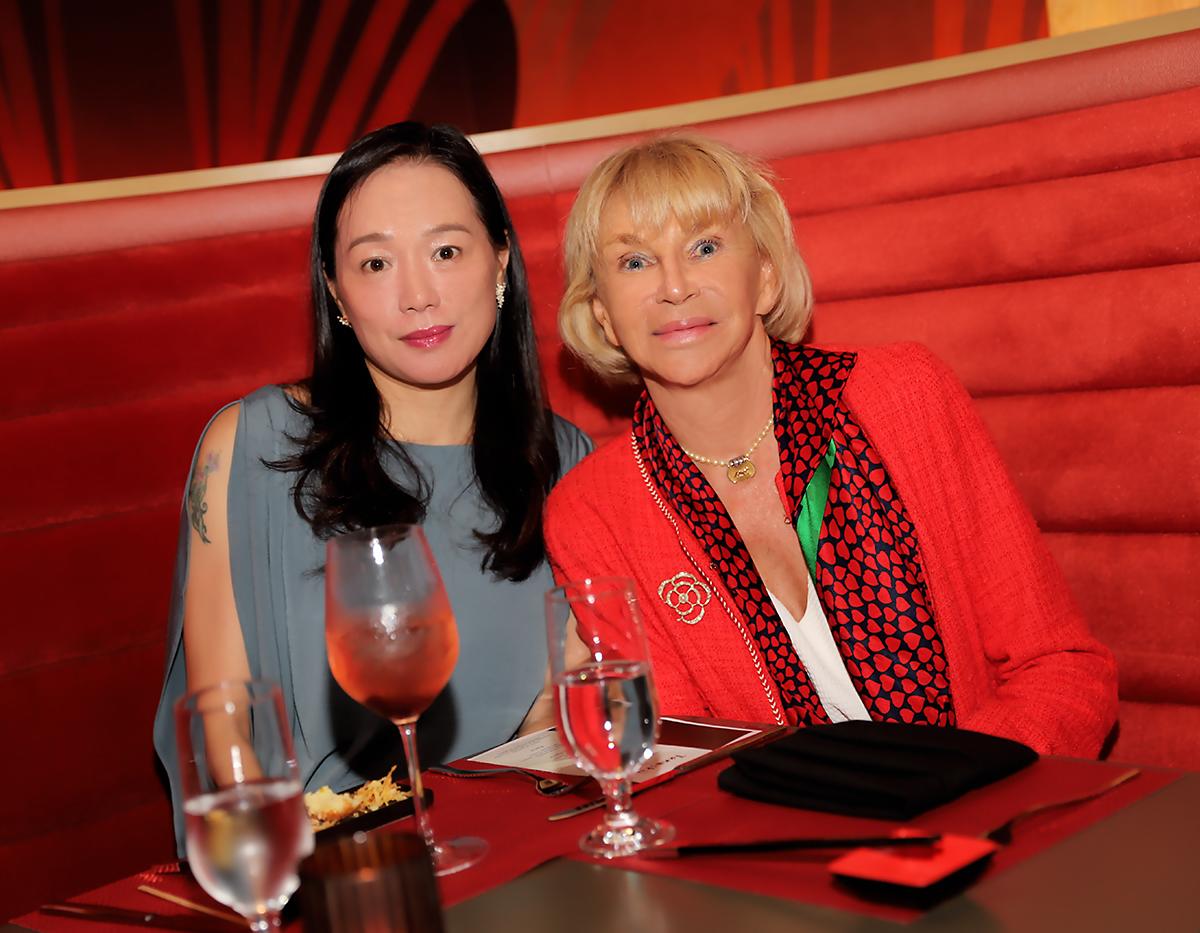 Jenifer Yang y Marianne Cadario.