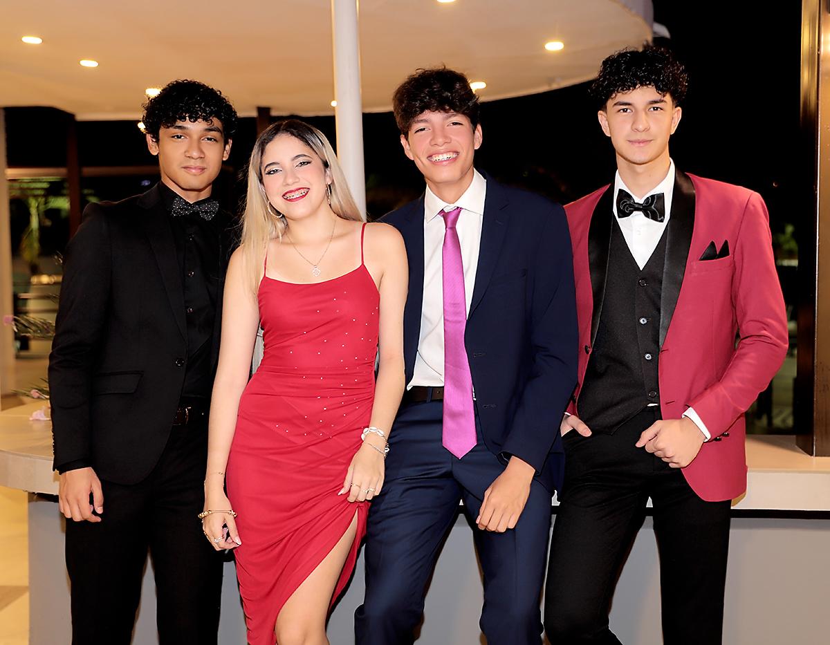 Diego Rivera, Nía Farach, Andrés Segura y Ary Contreras. 