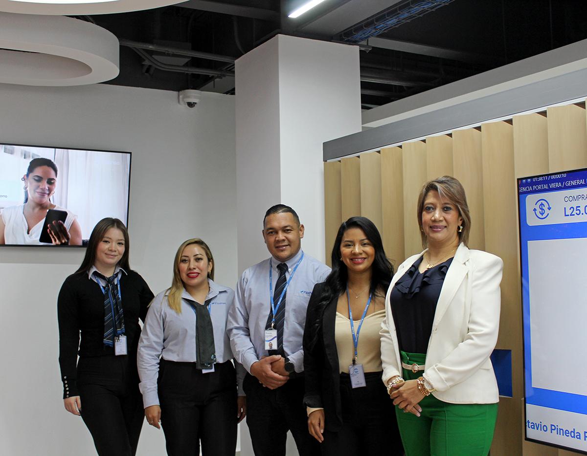 Apertura de nueva agencia Ficohsa en Plaza Portal de Viera