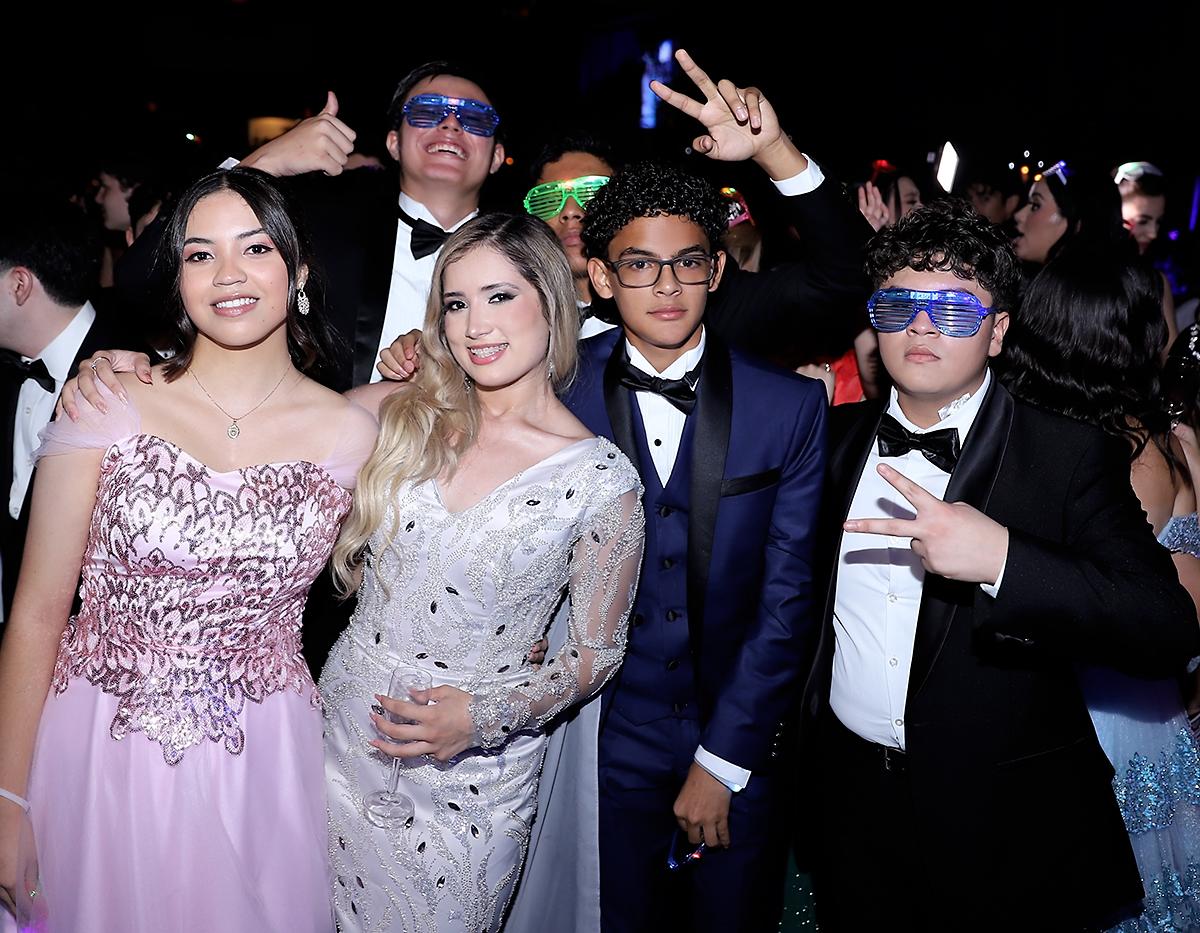 Fiesta de la prom 2024 de Antares y Aldebarán
