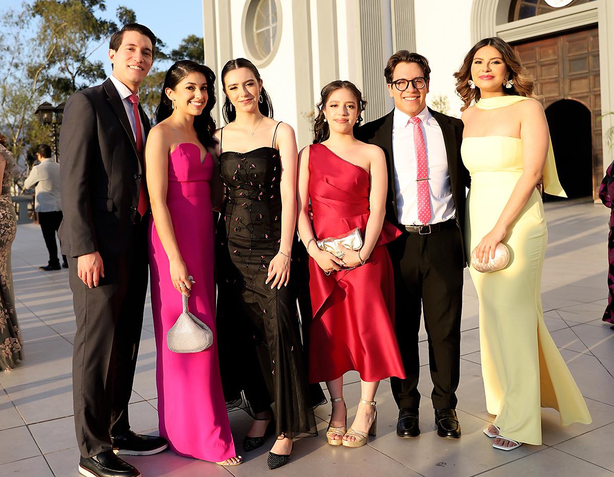 Juan Diego,z, Ada Rivera, Natalia, Mariana y Miguel Ramírez, Lucía
