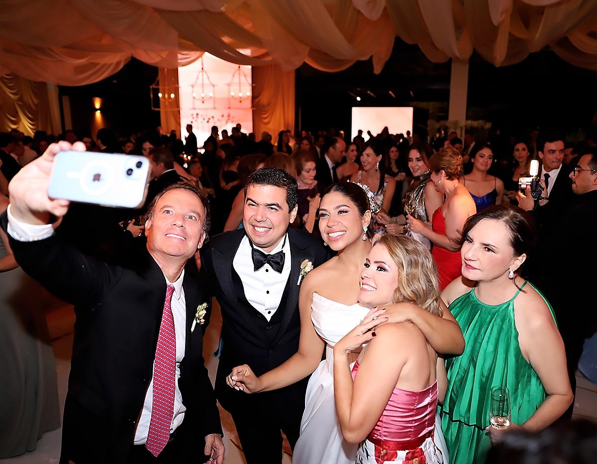 La inolvidable boda de Próspero Castellanos y María Isabel Simón