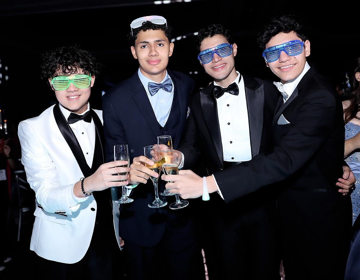 Fiesta de la prom 2024 de Antares y Aldebarán